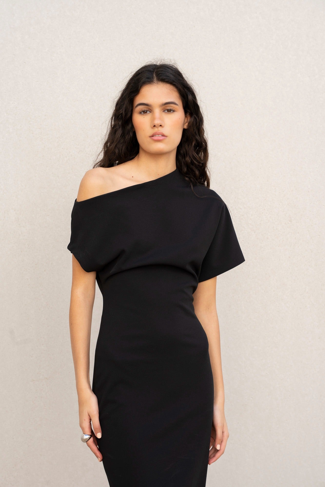 VESTIDO ASIMETRICO