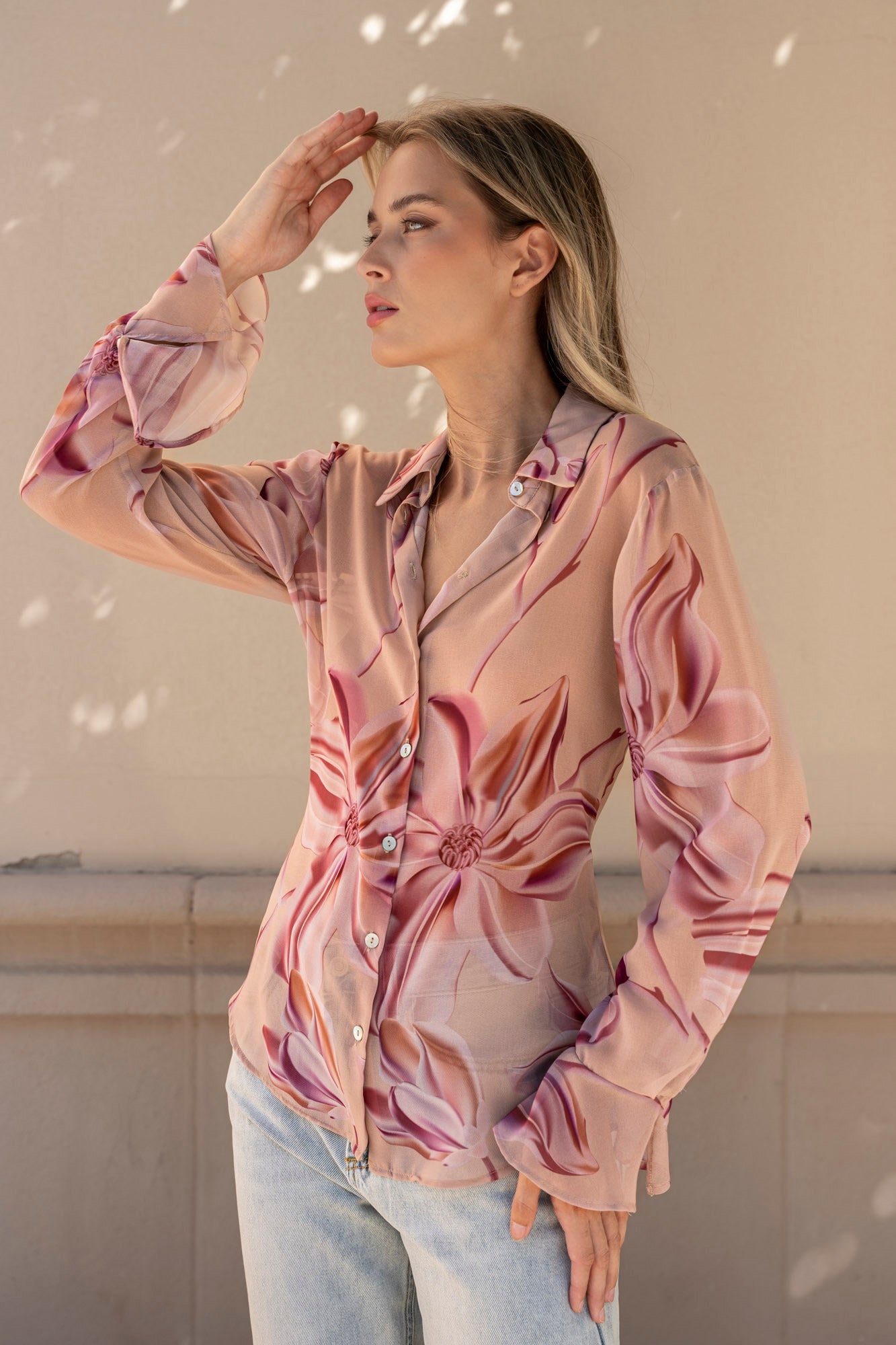 CAMISA ESTAMPADA SEMITRANSPARENTE