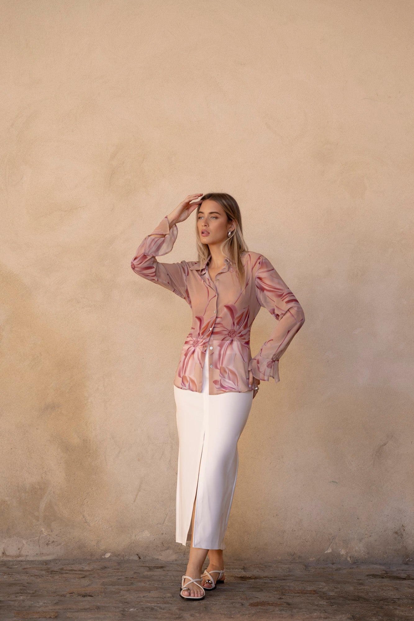 CAMISA ESTAMPADA SEMITRANSPARENTE