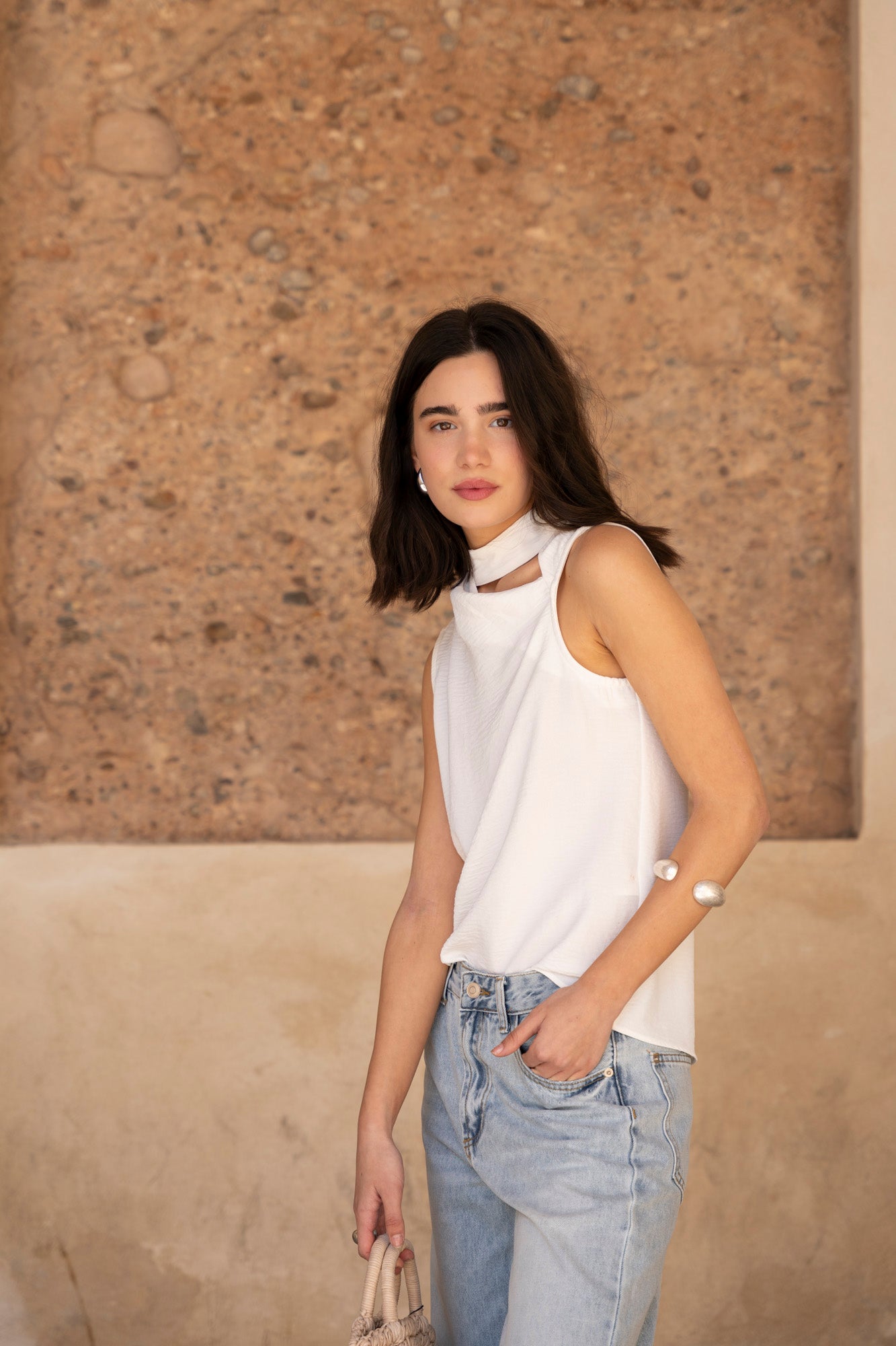 BLUSA CUT OUT