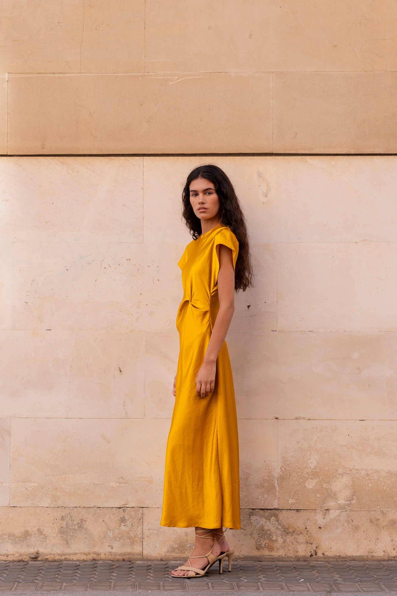 VESTIDO SATINADO
